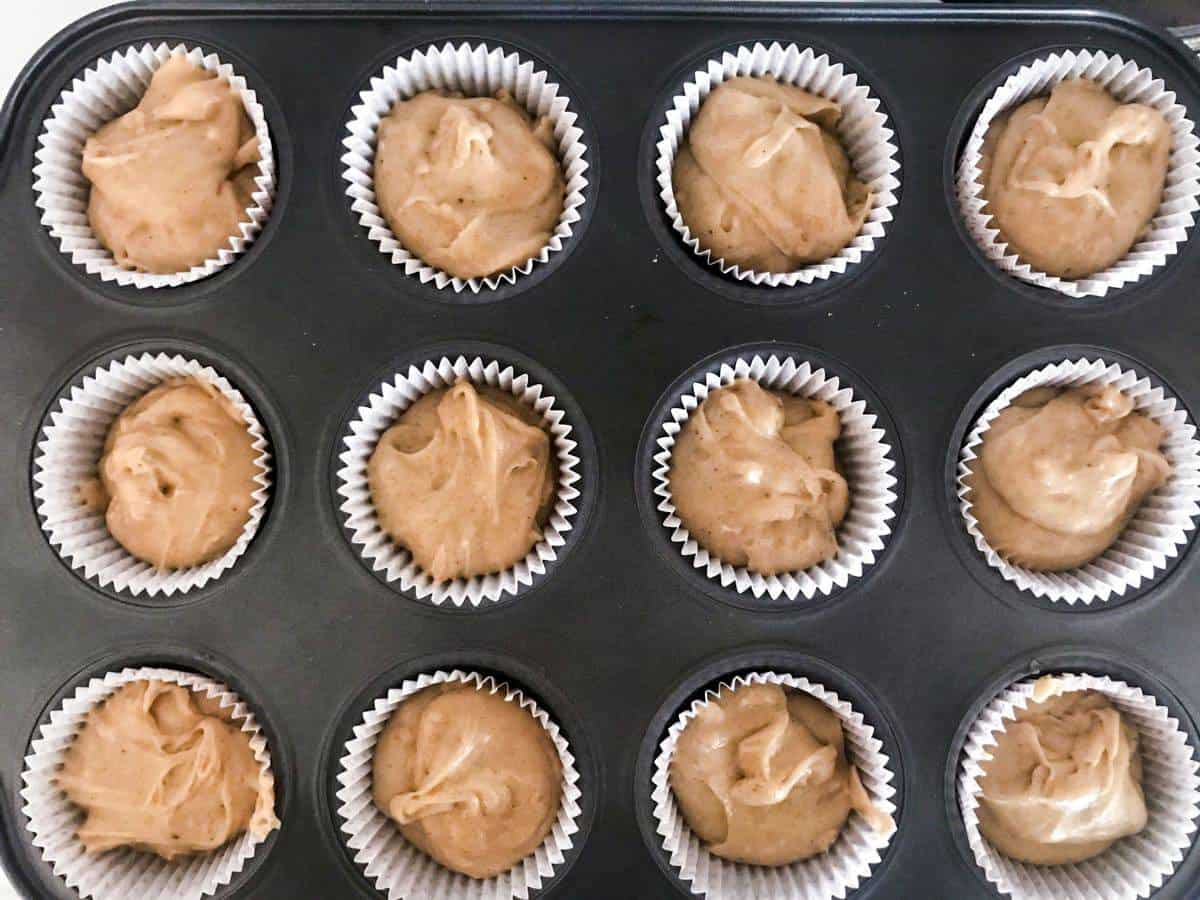 unbaked gingerbread cupcakes