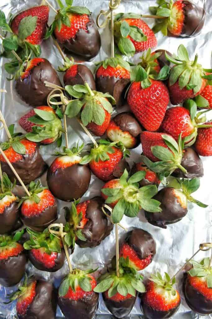 chocolate dipped strawberries