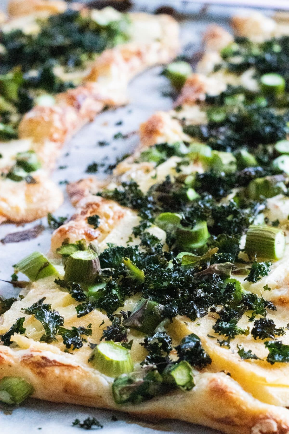 Puff Pastry Pizza with Blue Cheese, Apples & Kale Chips