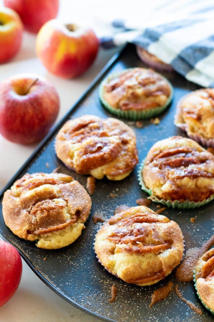 Cinnamon apple muffins