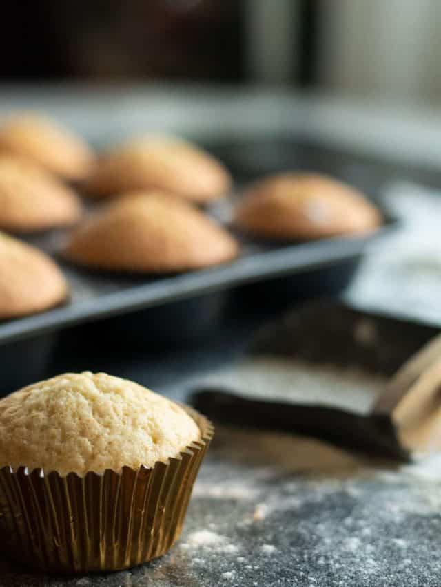 Simply Sweet: Vanilla Muffins Recipe for Delightful Baking