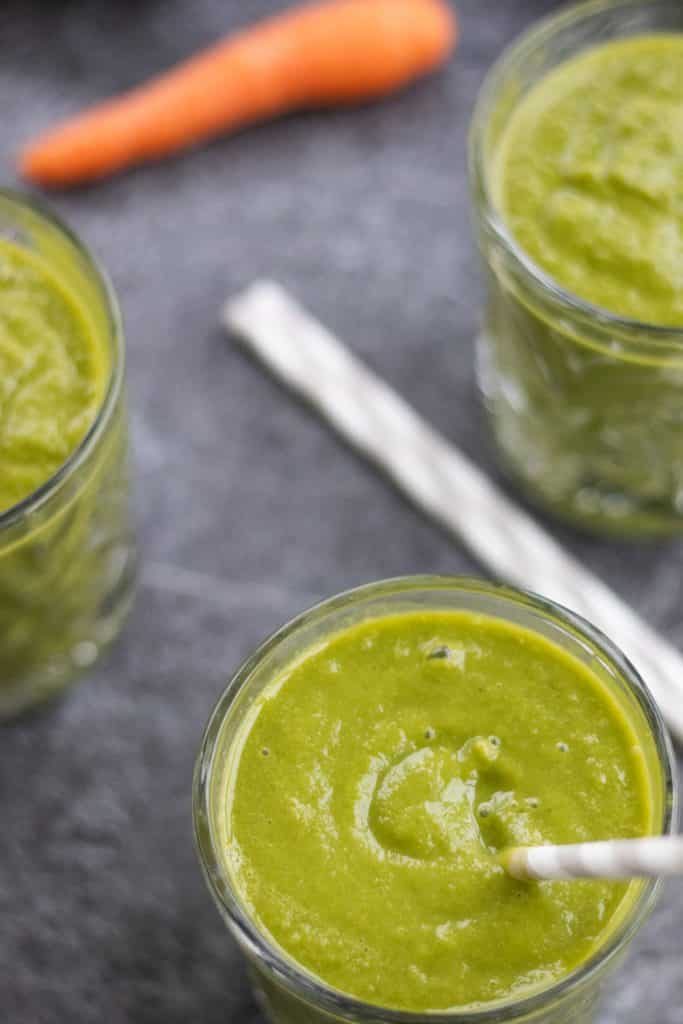 green broccoli smoothie with carrot & pineapple [vegan & gluten free]