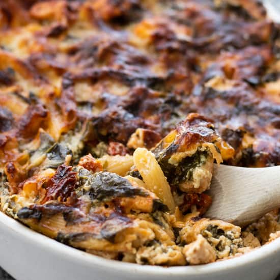 Pasta bake with chicken and sun-dried tomatoes.