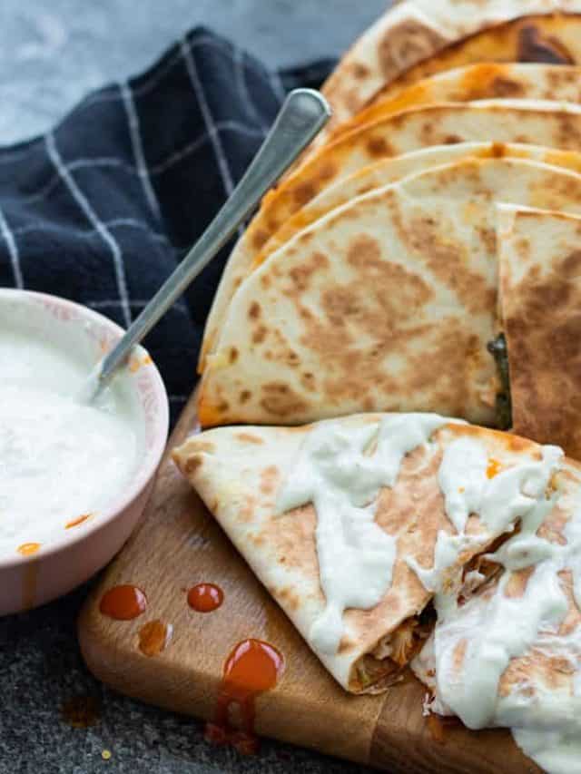 cropped-buffalo-chicen-quesadillas-7.jpg