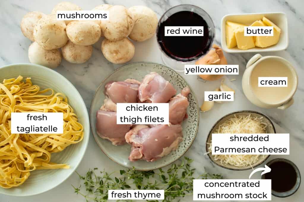 ingredients needed to make red wine pasta sauce with chicken and mushrooms