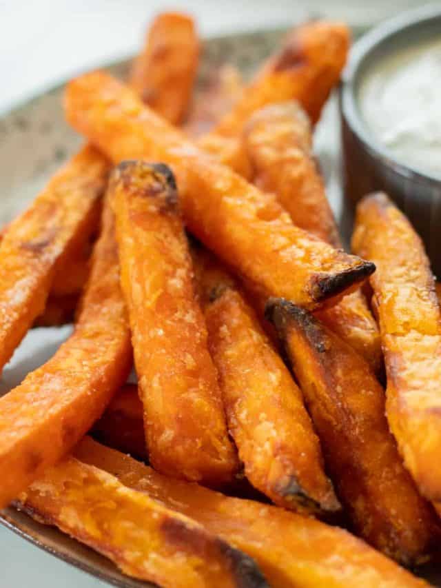 cropped-air-fryer-frozen-sweet-potato-fries-2.jpg