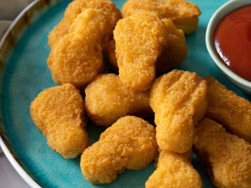 frozen chicken nuggets and fries in air fryer