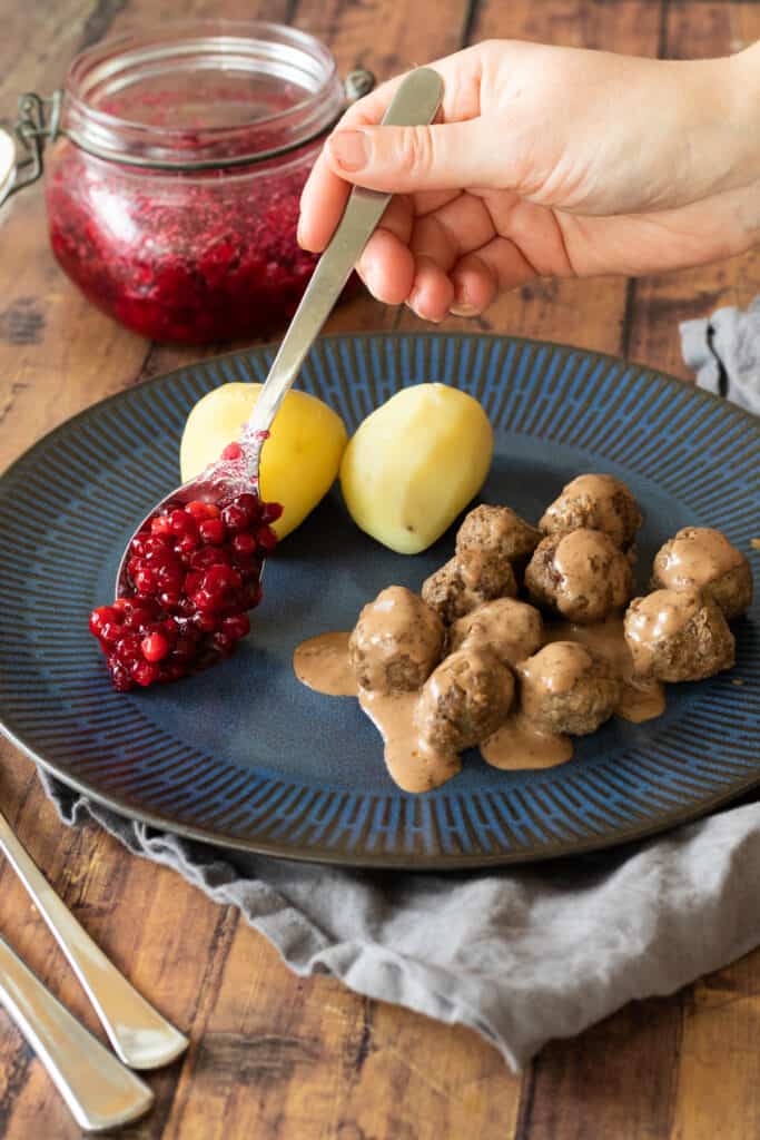 Meatballs without Breadcrumbs & Eggs always use butter