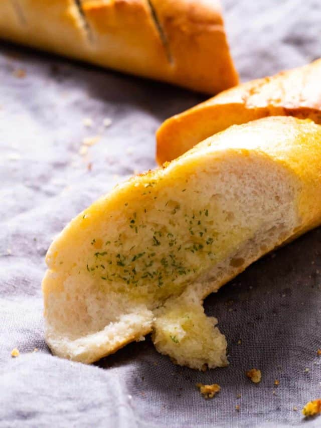 cropped-air-fryer-frozen-garlic-bread-3.jpg
