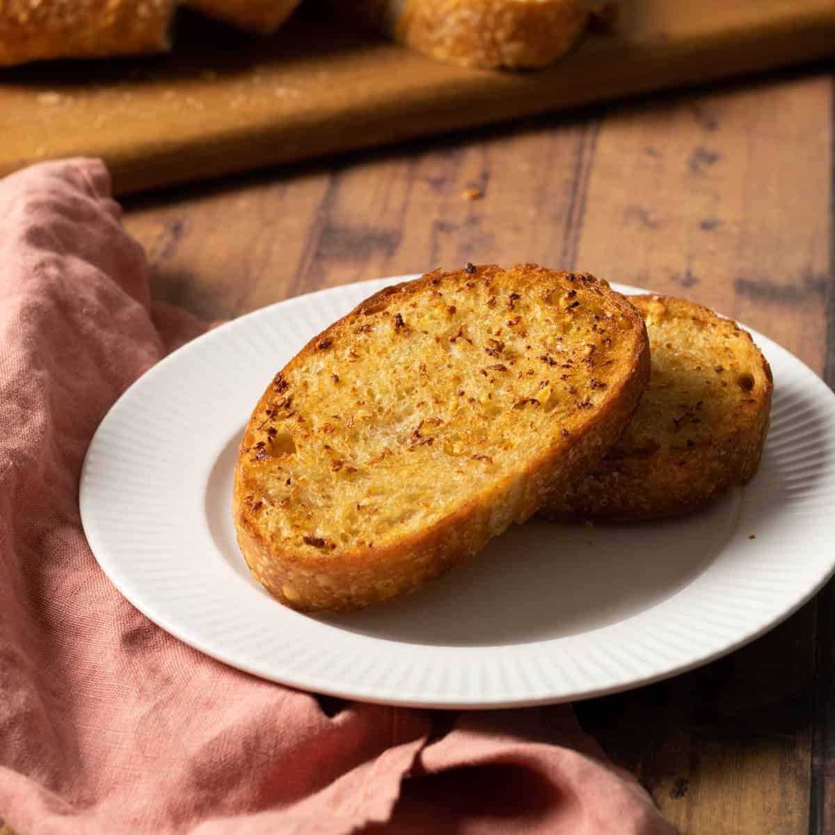 air fryer texas toast on a white plate
