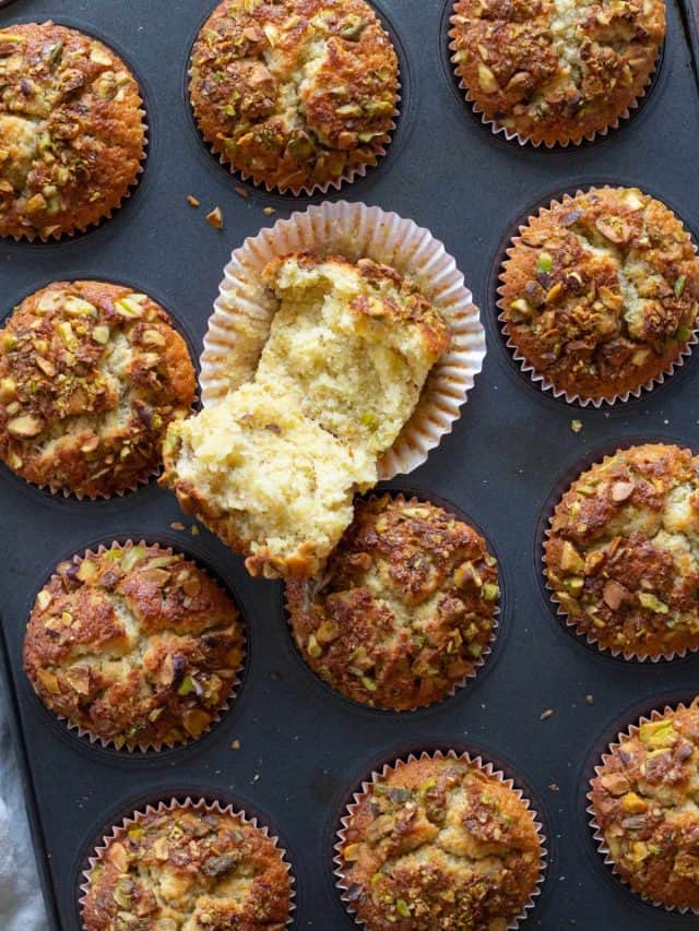 Pistachio muffins.