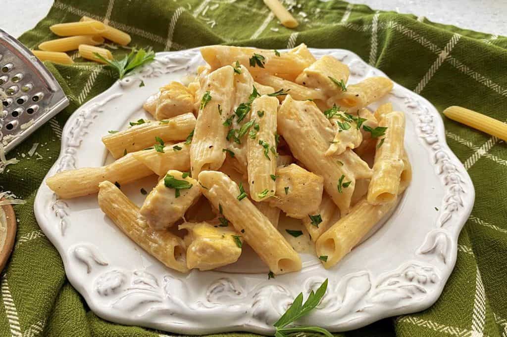 17 Delicious Chicken Pastas That Promise Stress-Free Cooking - always ...