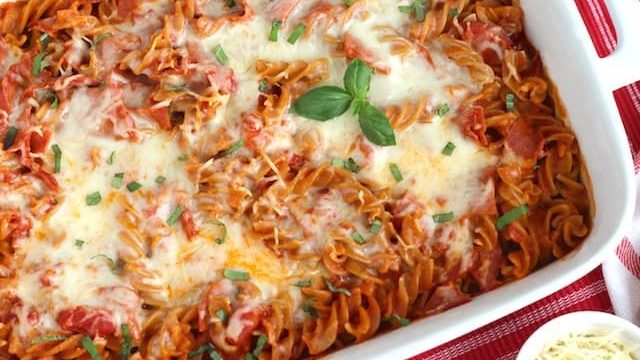 Pizza pasta bake.