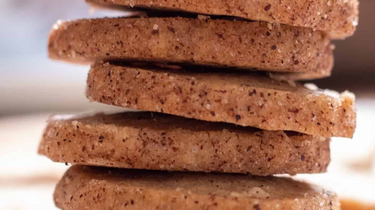 A stack of cinnamon cookies.