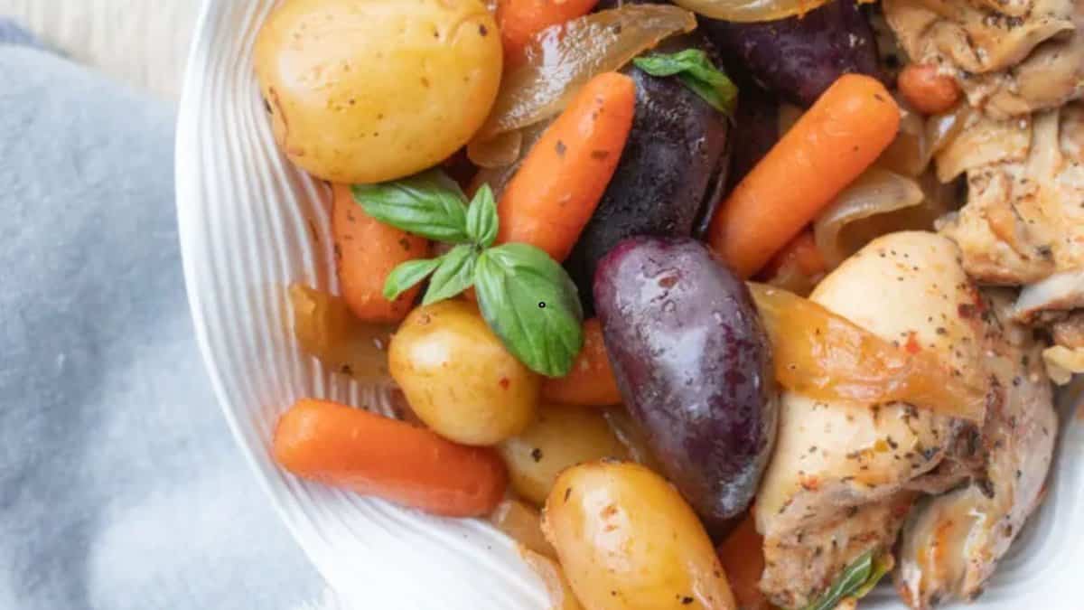 Slow Cooker Honey Garlic Chicken & Veggies.