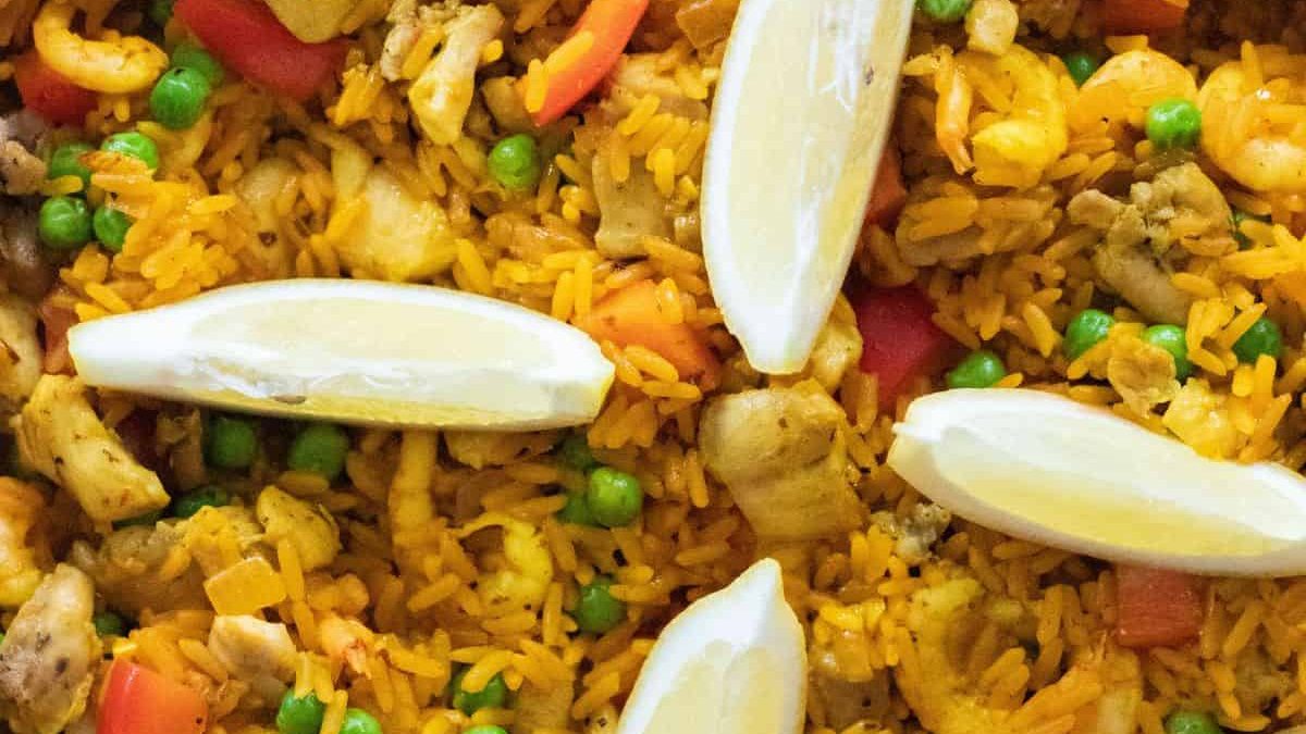 Paella.