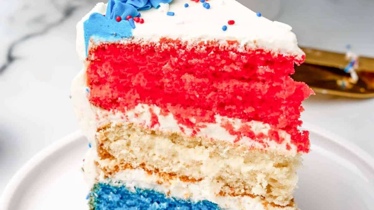 Red, White, And Blue Fourth Of July Cake