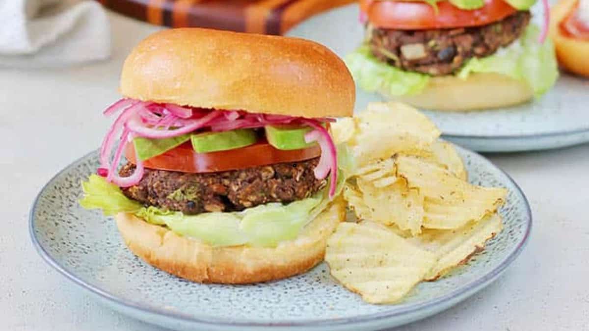 Easy Smash Burger Recipe - Midwest Foodie