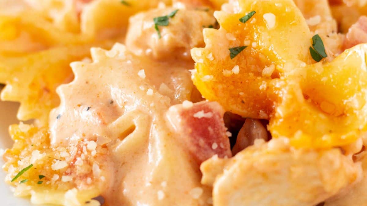 Cajun chicken pasta casserole.