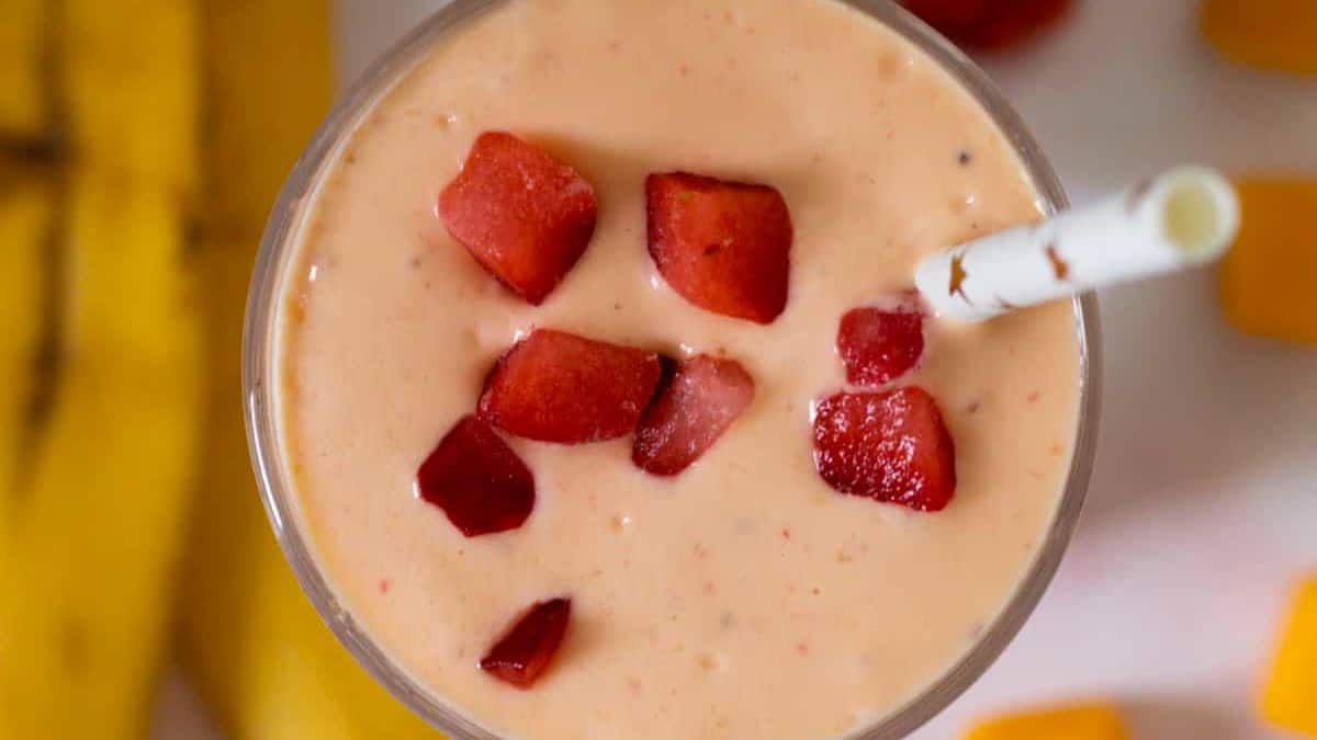 Banana Strawberry Mango Smoothie with Yogurt