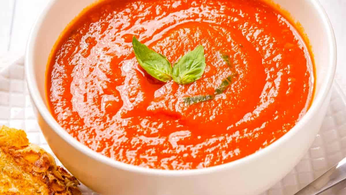 Instant Pot Tomato Soup