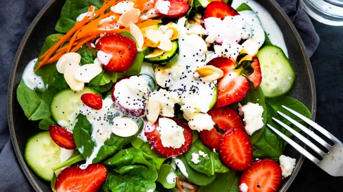 Strawberry Spinach Salad