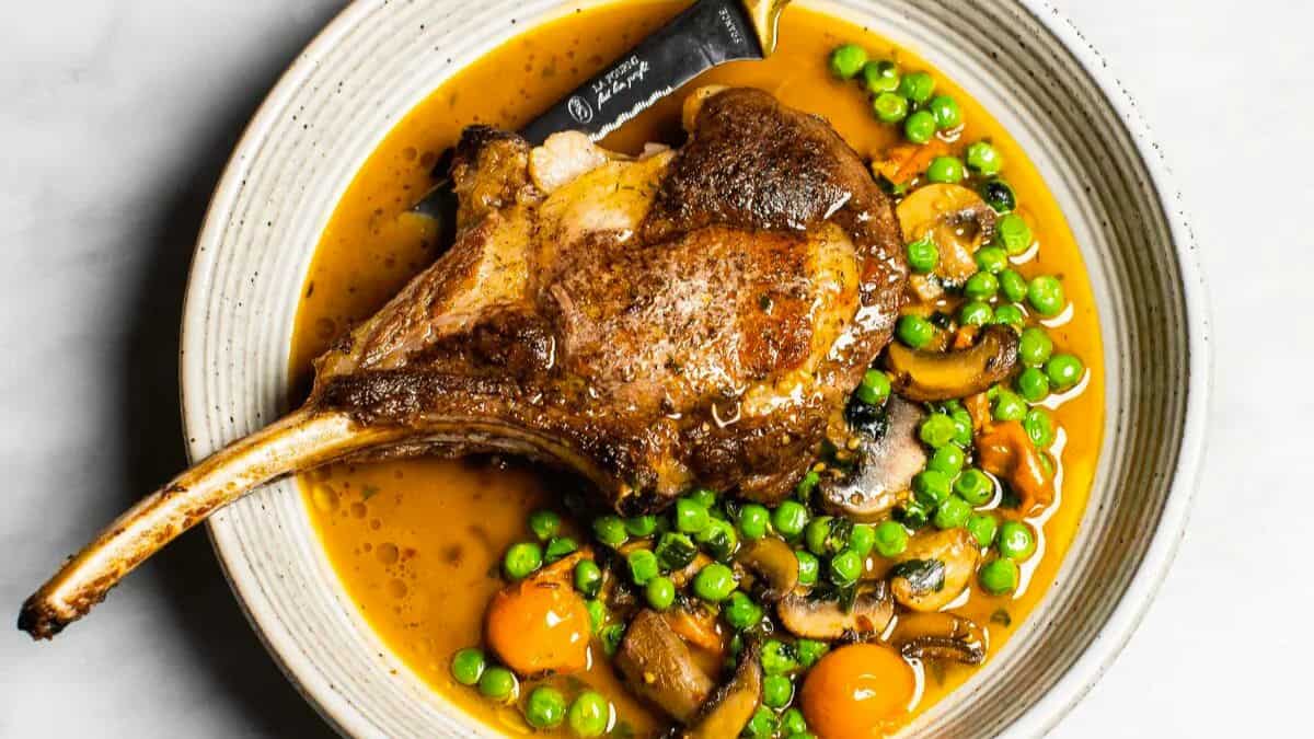 Pork with Mushrooms and Peas