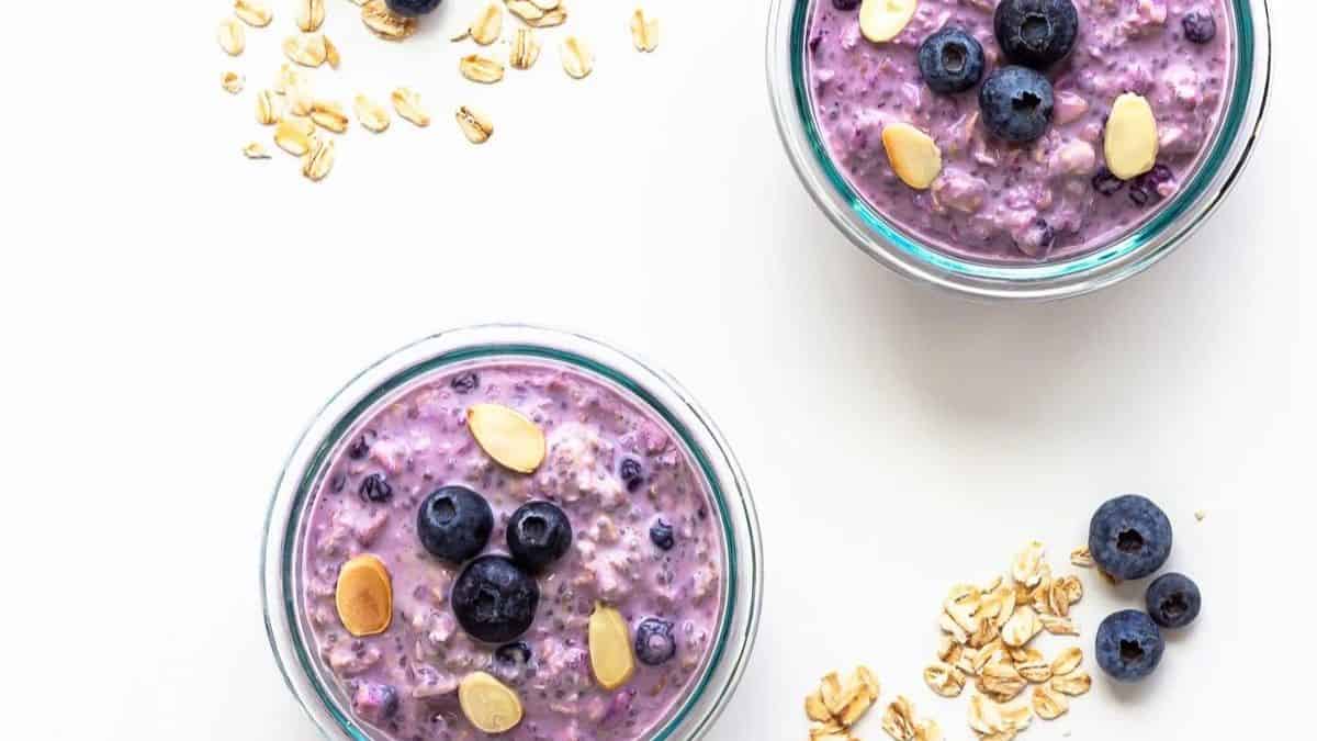 Overnight oats in a jar with blueberries