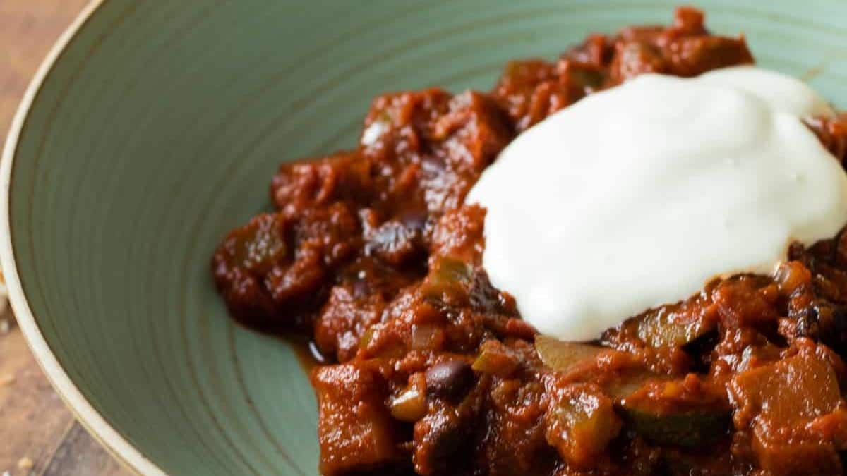 Easy Vegetarian Chili Sin Carne with Black Beans