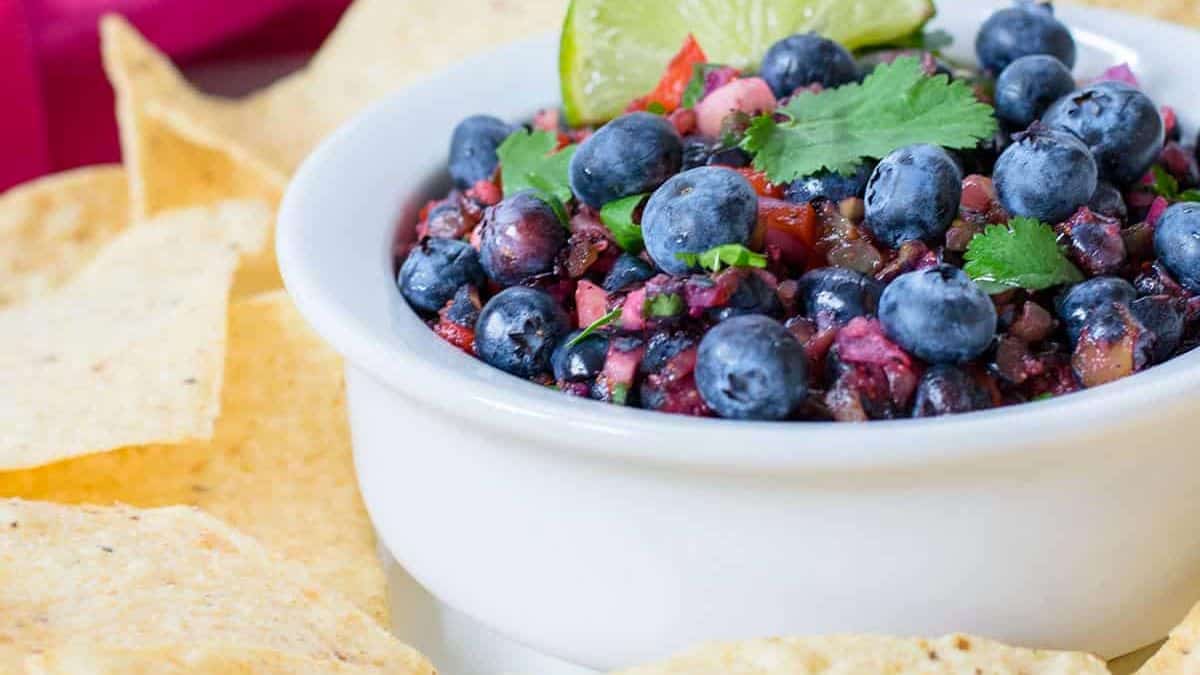 Fresh Blueberry Salsa (Sweet & Savory)