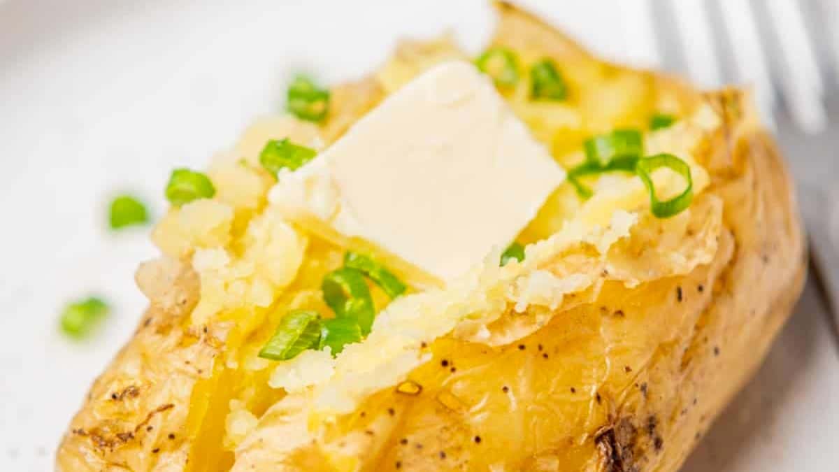 Easy Microwave Baked Potato