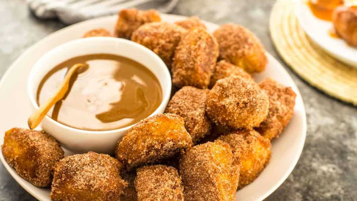 Pumpkin Spice Pretzel Bites