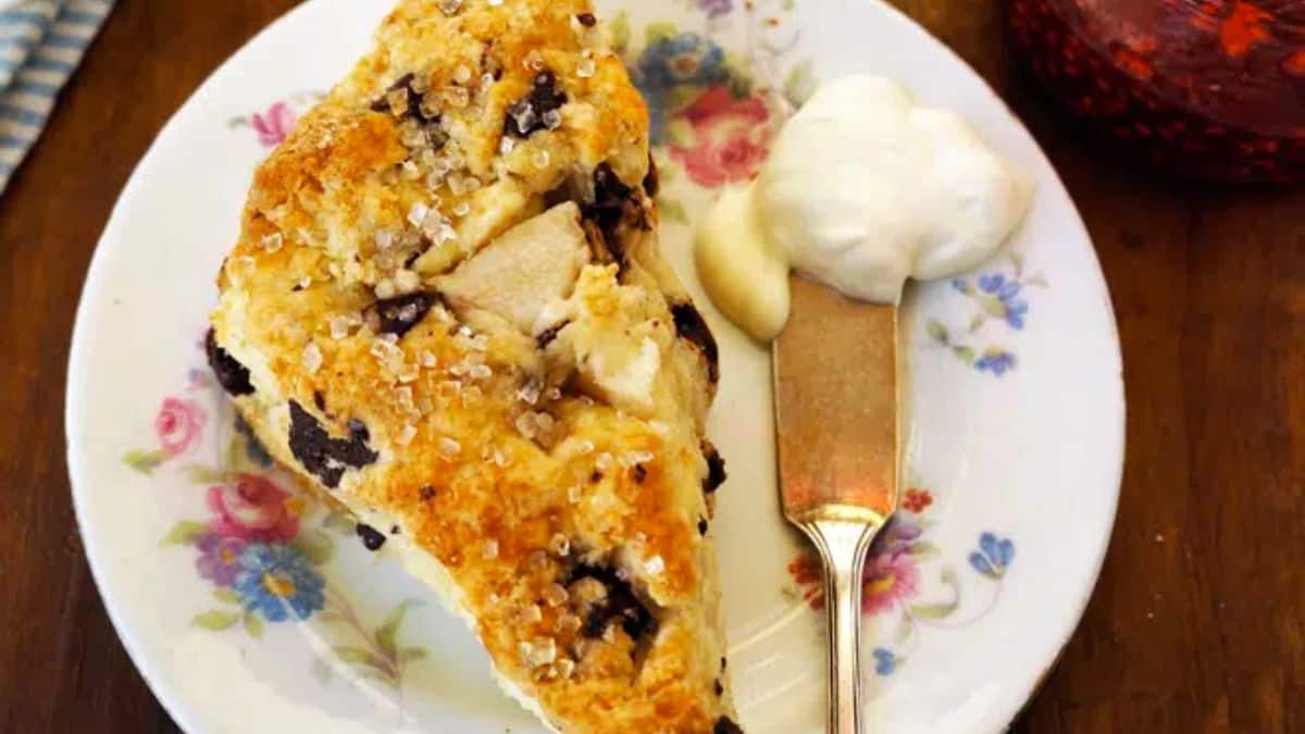 Dark Chocolate Ginger Pear Scones