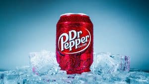 A can of Dr Pepper.
