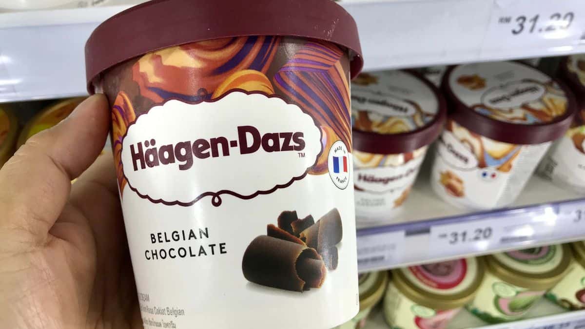 A tub of häagen-dazs ice cream.