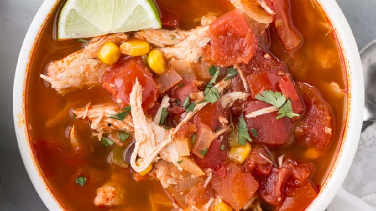 Slow Cooker Chicken Enchilada Soup