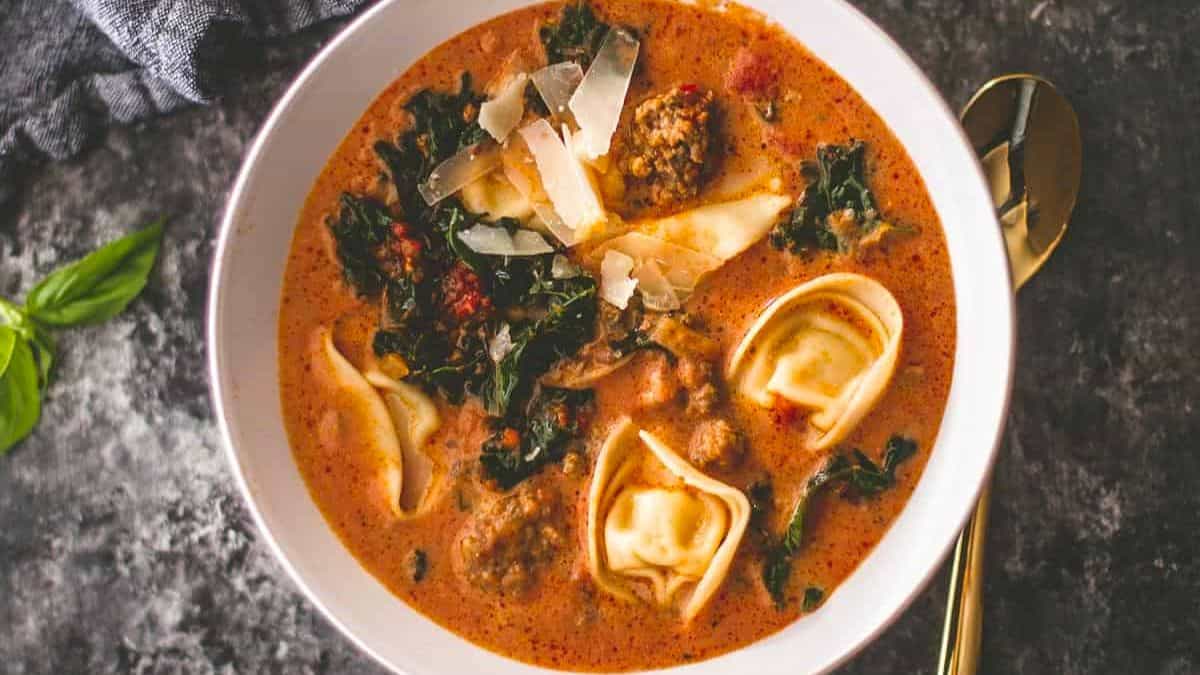 Creamy Tortellini Soup with Tomatoes and Kale