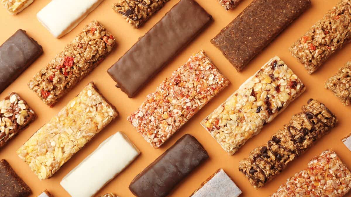 A variety of protein and granola bars.