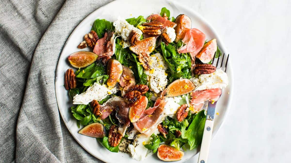 Fig and Prosciutto Salad with Mozzarella and Poppyseed Vinaigrette