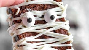 Mummy Halloween Brownies