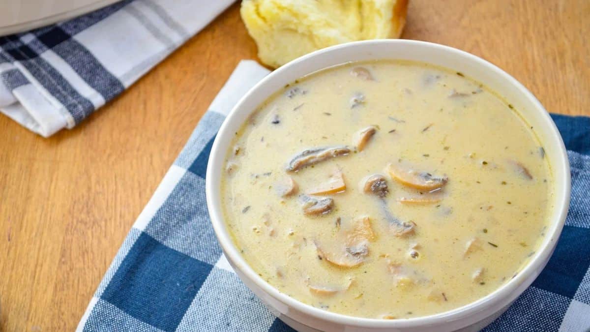 Instant Pot Creamy Mushroom Soup