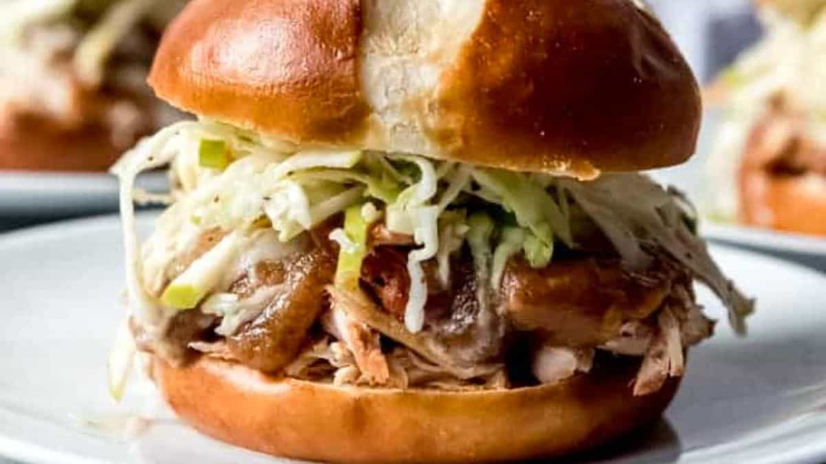 Slow Cooker Applesauce Pulled Chicken Sandwiches