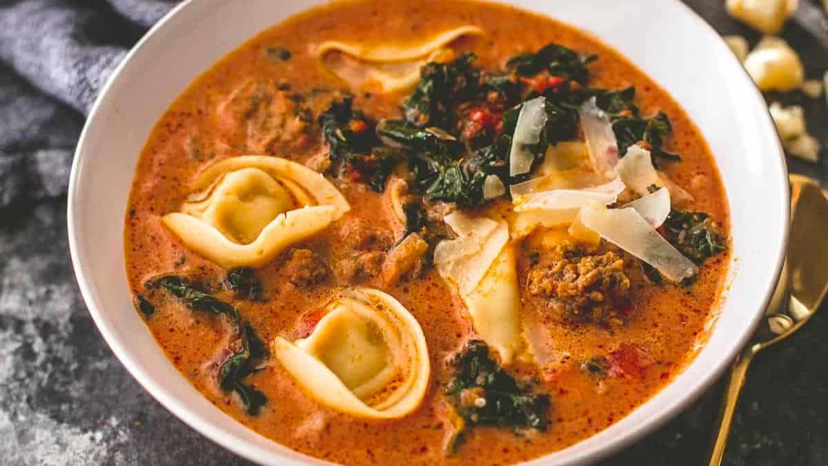 Creamy Tortellini Soup with Tomatoes and Kale