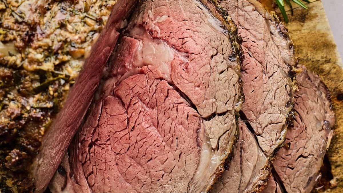 Sliced prime rib.