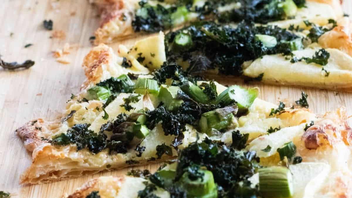 Puff Pastry Pizza with Blue Cheese & Apples.