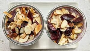 Cherry overnight oats.