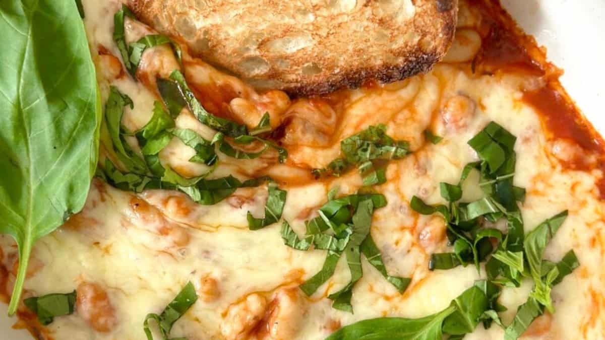 Cheesy Beans on Toasted Garlic Bread