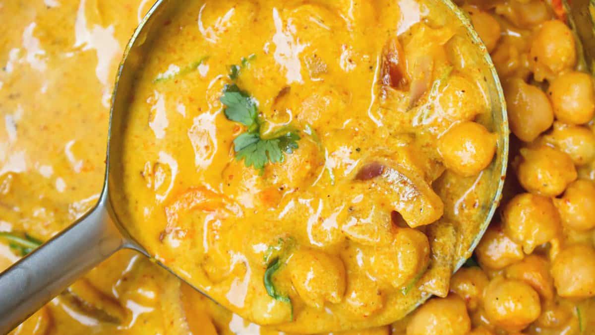 Creamy Coconut Chickpea Curry