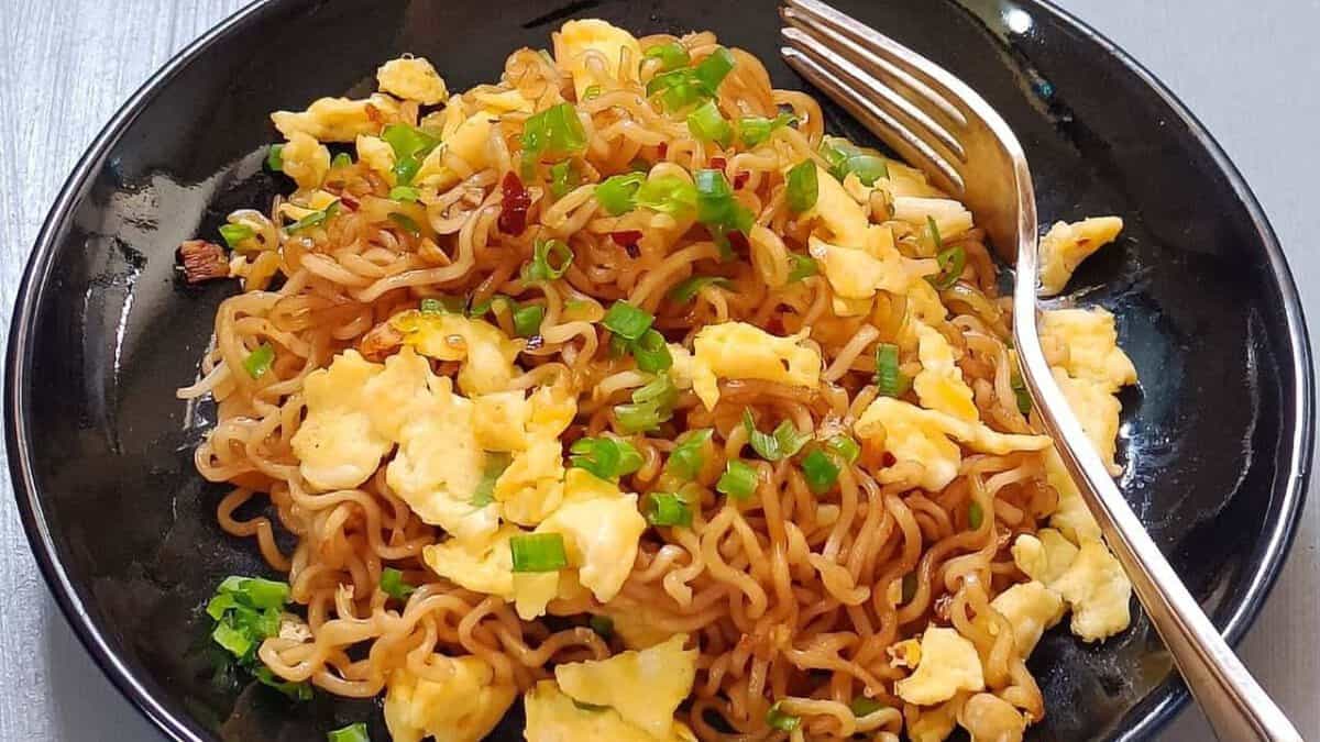 A bowl of ramen scrambled egg.