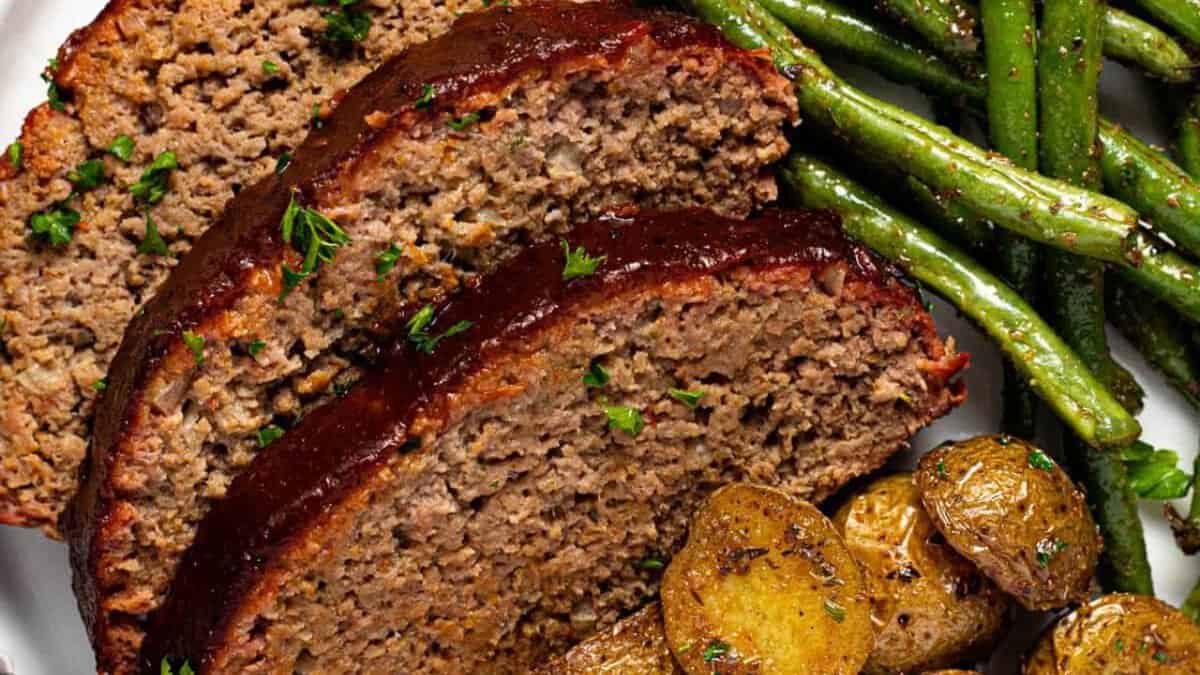 Smoked meatloaf with green beans.